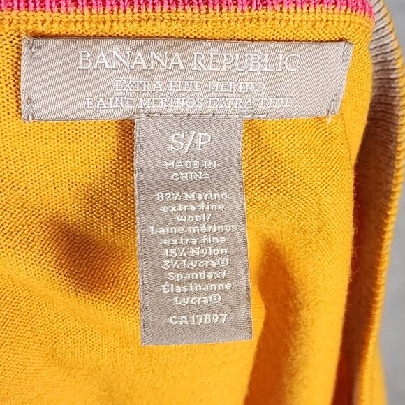 Banana Republic 82% Merino Wool Button Front Crewneck Cardigan - Picture 5 of 6